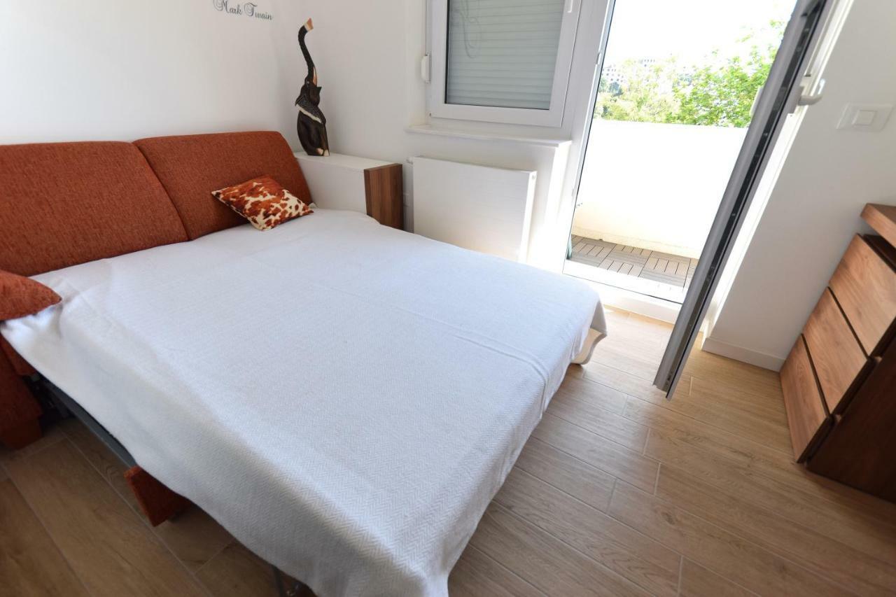 Apartment Vostan Пула Екстериор снимка